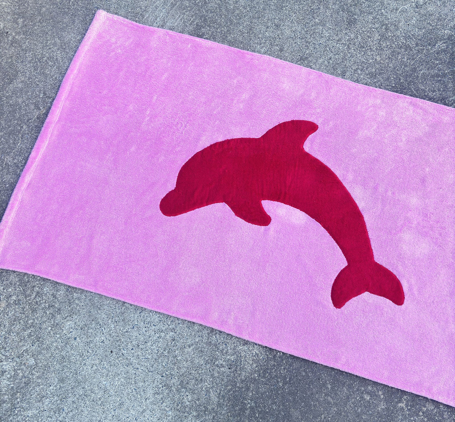DOLPHIN TOWEL