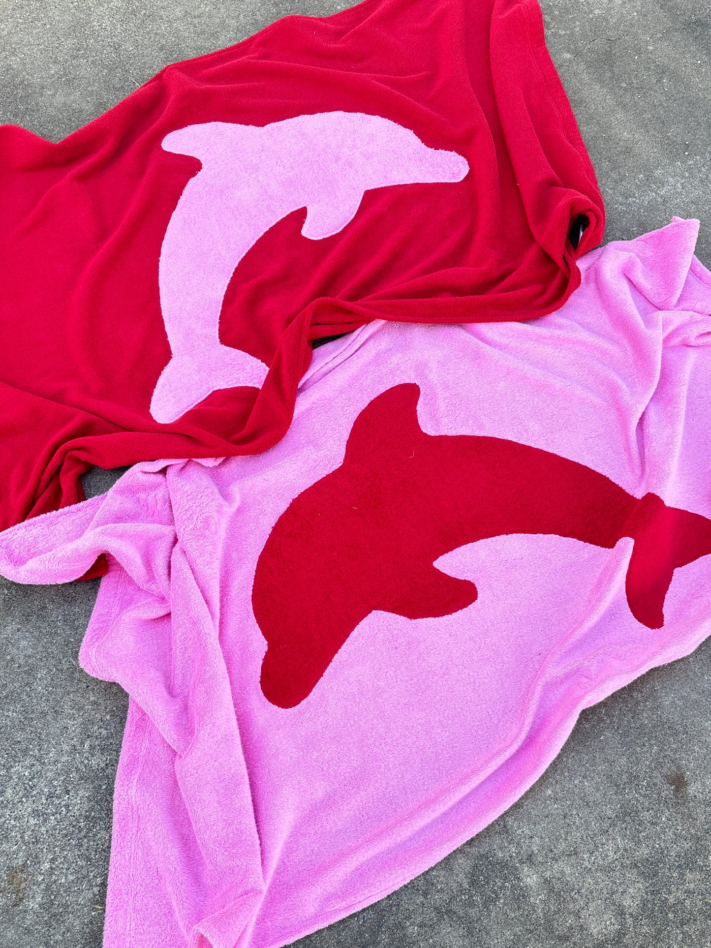 DOLPHIN TOWEL